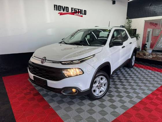 FIAT TORO 1.8 16V EVO FLEX FREEDOM AT6 FIAT TORO 1.8 16V EVO FLEX FREEDOM AT6